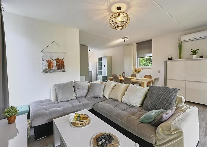 بيت للعطل Christina *